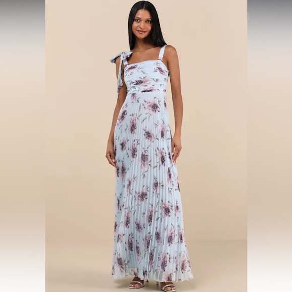 NWT Lulus Gorgeous Purpose Blue Floral Pleated Bow Maxi Dress S Cottage Wedding - Picture 2 of 6